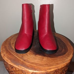 Upright Column Heel Bootie CAMPER, Red, Size 9